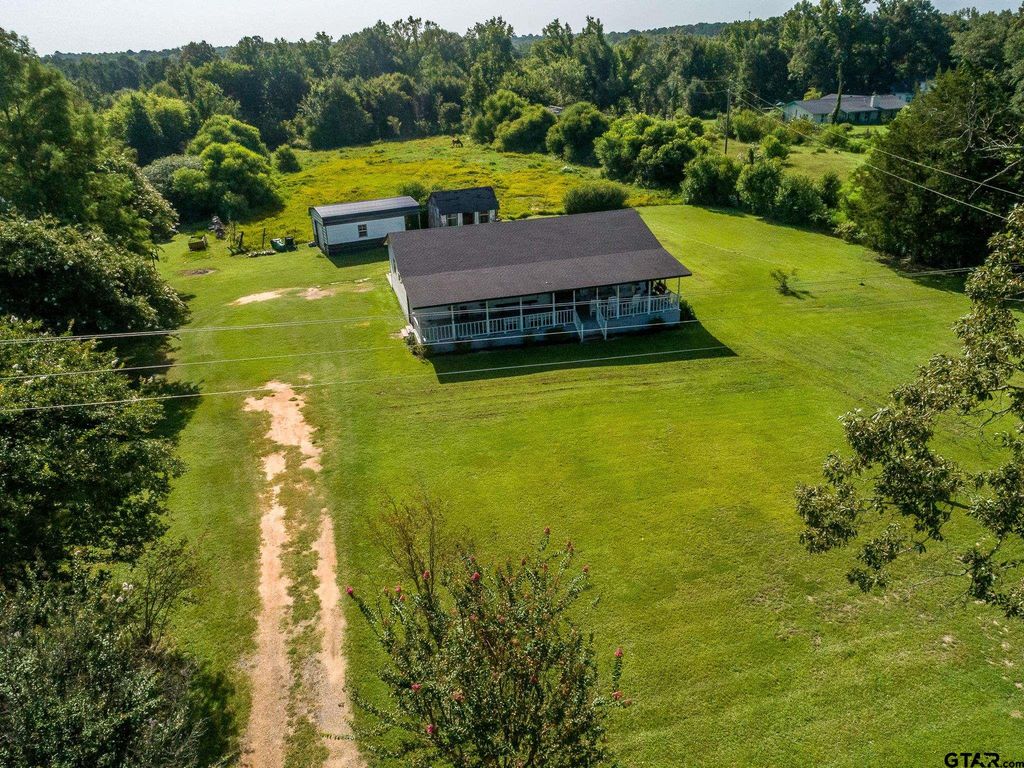 8724 E FM 1649, Gilmer, TX 75645
