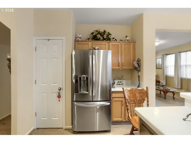 1568 Se GERHARD Dr, Hillsboro, OR 97123