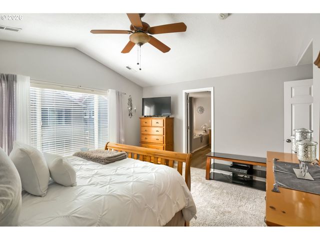 1568 Se GERHARD Dr, Hillsboro, OR 97123