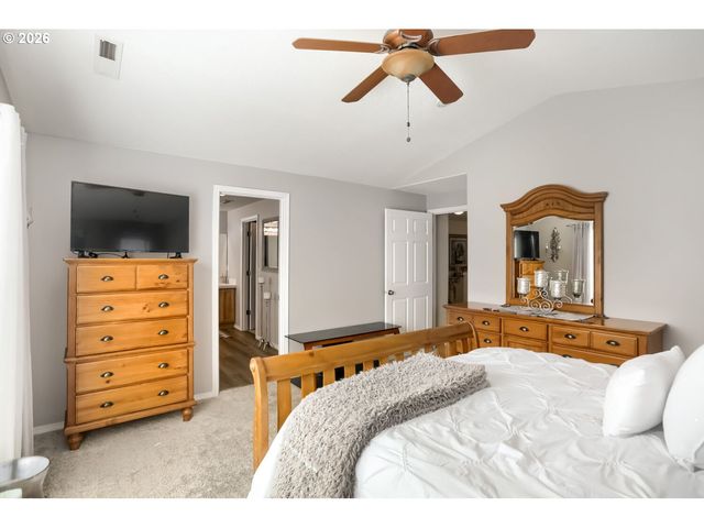 1568 Se GERHARD Dr, Hillsboro, OR 97123
