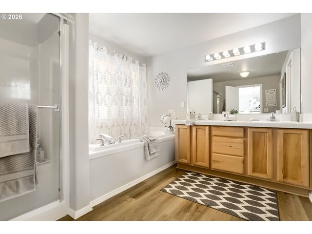 1568 Se GERHARD Dr, Hillsboro, OR 97123