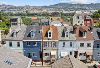2037 Lautner St, Troy Hill, PA 15212
