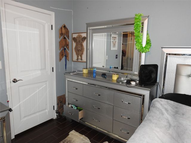 1468 County Road 4015, Savoy, TX 75479