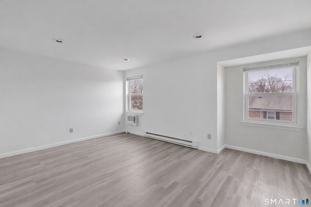 32 Weed Hill Avenue C, Stamford, CT 06907