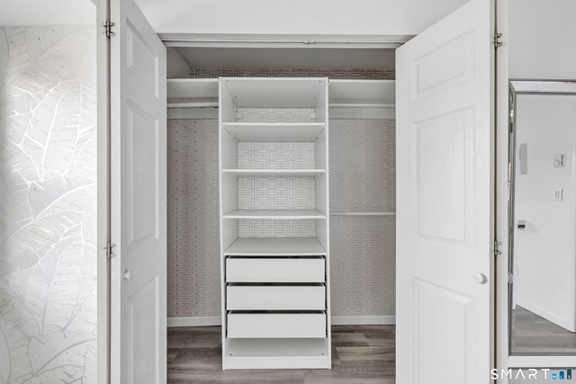 32 Weed Hill Avenue C, Stamford, CT 06907