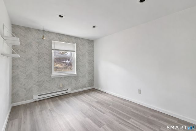 32 Weed Hill Avenue C, Stamford, CT 06907