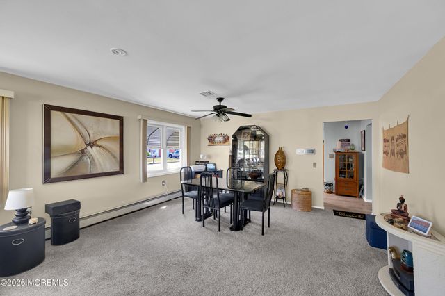 1 Selkirk Avenue, Toms River, NJ 08757