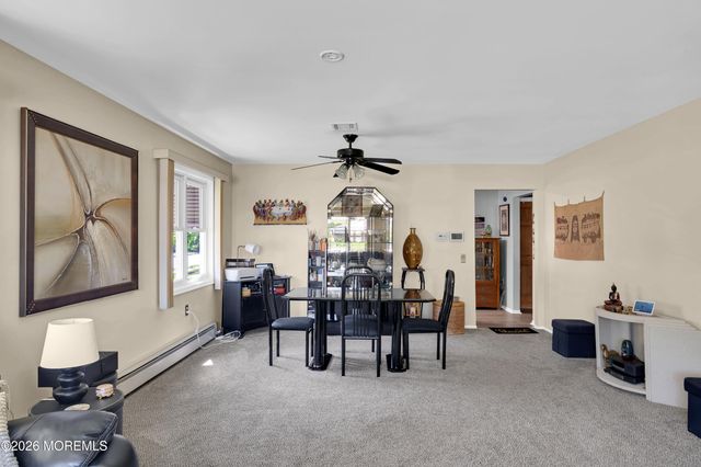 1 Selkirk Avenue, Toms River, NJ 08757