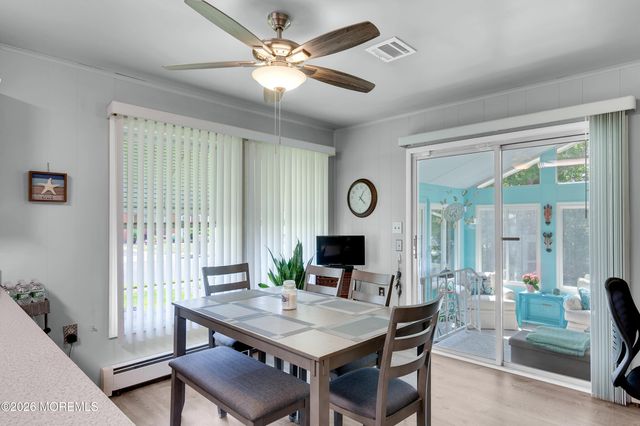 1 Selkirk Avenue, Toms River, NJ 08757