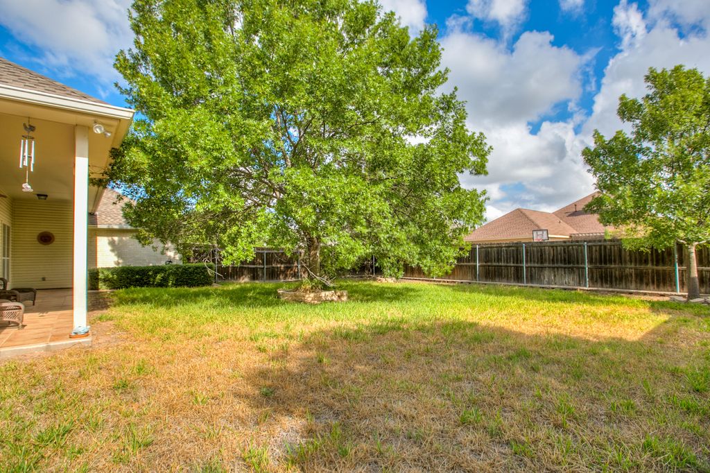 Image 24 of property listing at 3010 Clearview Drive, San Angelo, TX 76904