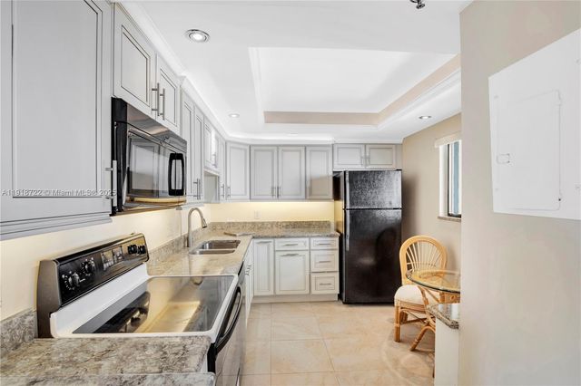 200 Ocean Trail Way 609, Jupiter, FL 33477