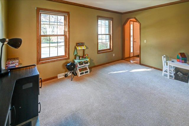 1191 McMahon Drive, Sun Prairie, WI 53590