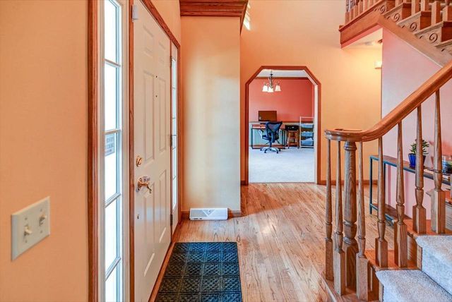 1191 McMahon Drive, Sun Prairie, WI 53590