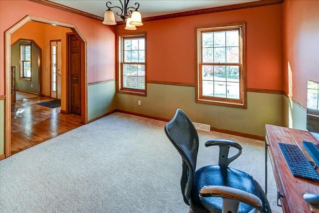 1191 McMahon Drive, Sun Prairie, WI 53590