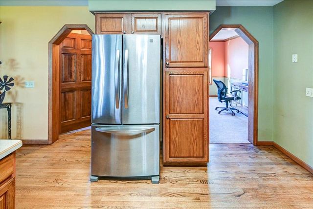 1191 McMahon Drive, Sun Prairie, WI 53590