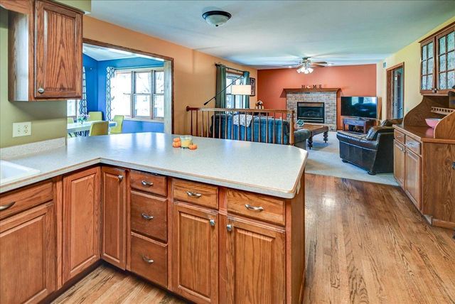 1191 McMahon Drive, Sun Prairie, WI 53590