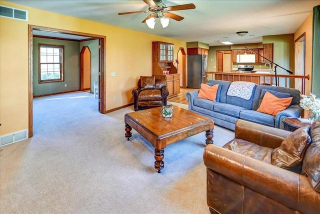 1191 McMahon Drive, Sun Prairie, WI 53590