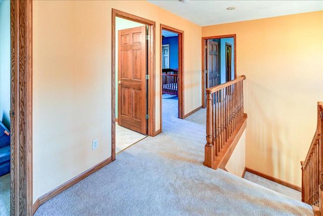 1191 McMahon Drive, Sun Prairie, WI 53590