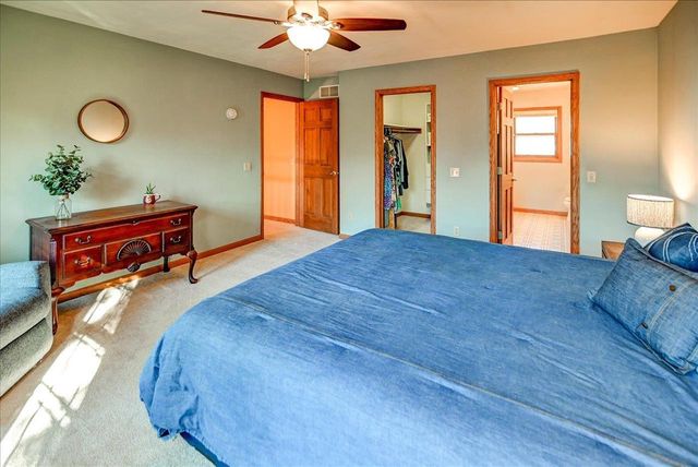 1191 McMahon Drive, Sun Prairie, WI 53590