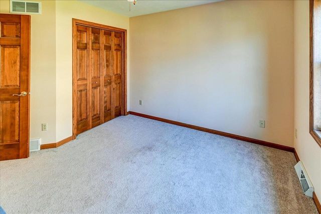 1191 McMahon Drive, Sun Prairie, WI 53590