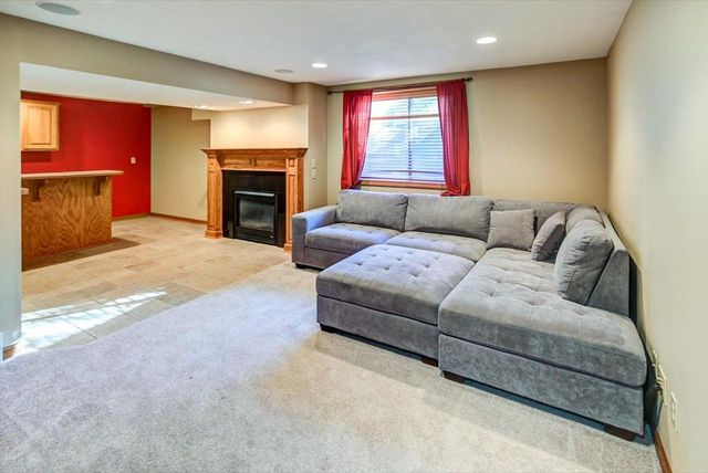 1191 McMahon Drive, Sun Prairie, WI 53590