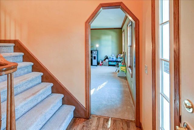 1191 McMahon Drive, Sun Prairie, WI 53590