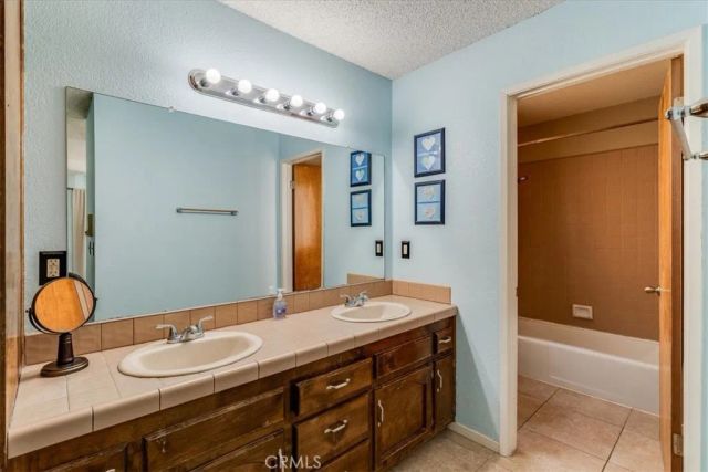 12 Green Court, Paso Robles, CA 93446