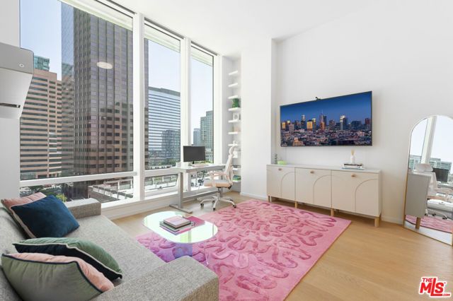 877 Francisco Street 919, Los Angeles, CA 90017