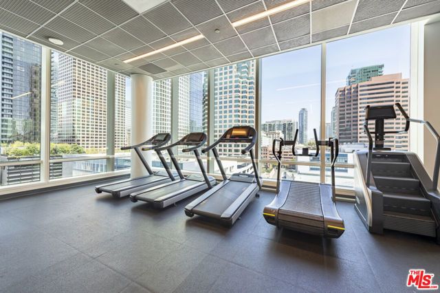 877 Francisco Street 919, Los Angeles, CA 90017