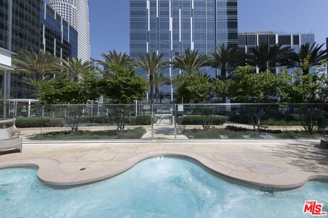 877 Francisco Street 919, Los Angeles, CA 90017