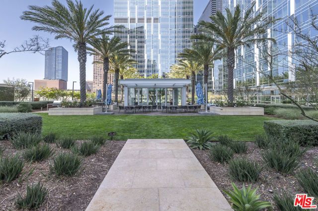 877 Francisco Street 919, Los Angeles, CA 90017