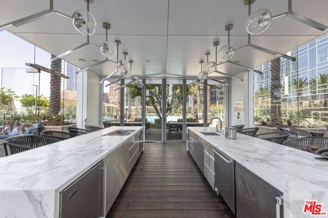 877 Francisco Street 919, Los Angeles, CA 90017