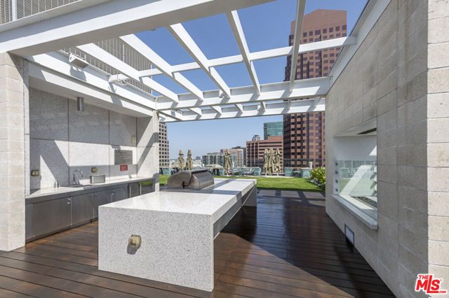 877 Francisco Street 919, Los Angeles, CA 90017