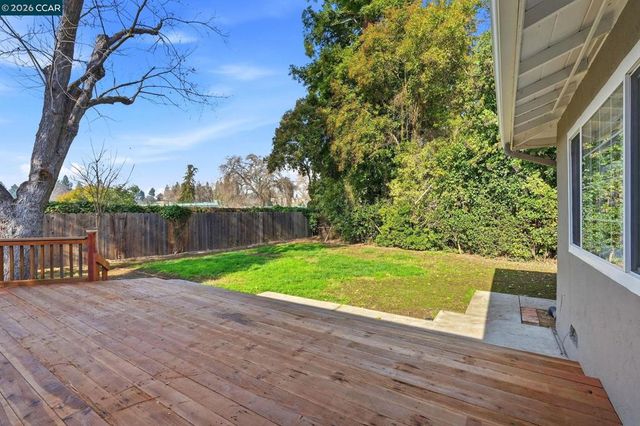 702 Ruth Dr, Pleasant Hill, CA 94523