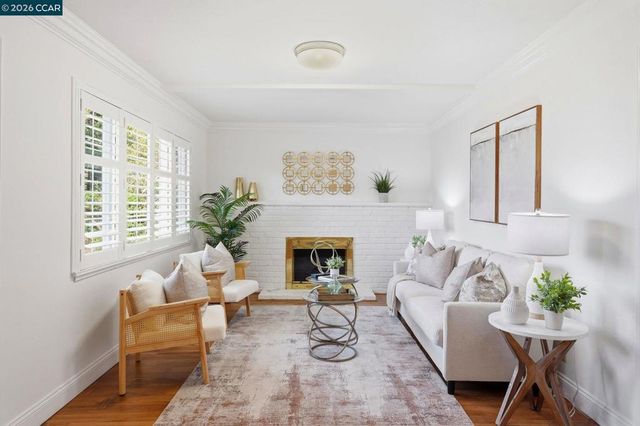 702 Ruth Dr, Pleasant Hill, CA 94523