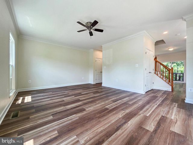3300 BROKER LN, Woodbridge, VA 22193