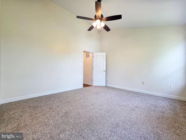3300 BROKER LN, Woodbridge, VA 22193