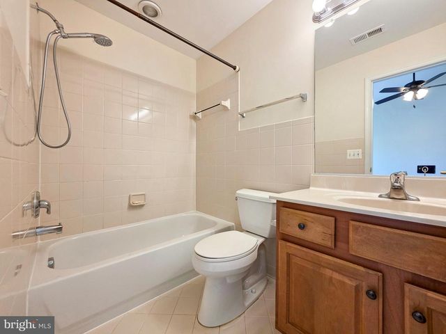3300 BROKER LN, Woodbridge, VA 22193
