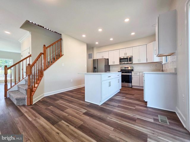 3300 BROKER LN, Woodbridge, VA 22193