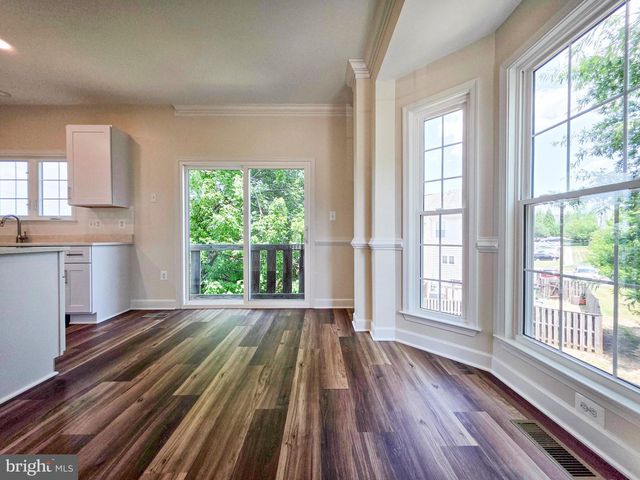 3300 BROKER LN, Woodbridge, VA 22193