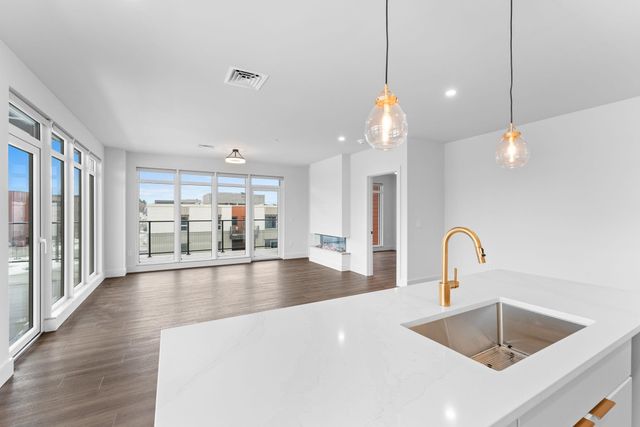 125 Cambrian Way Unit 619, Burlington, VT 05401