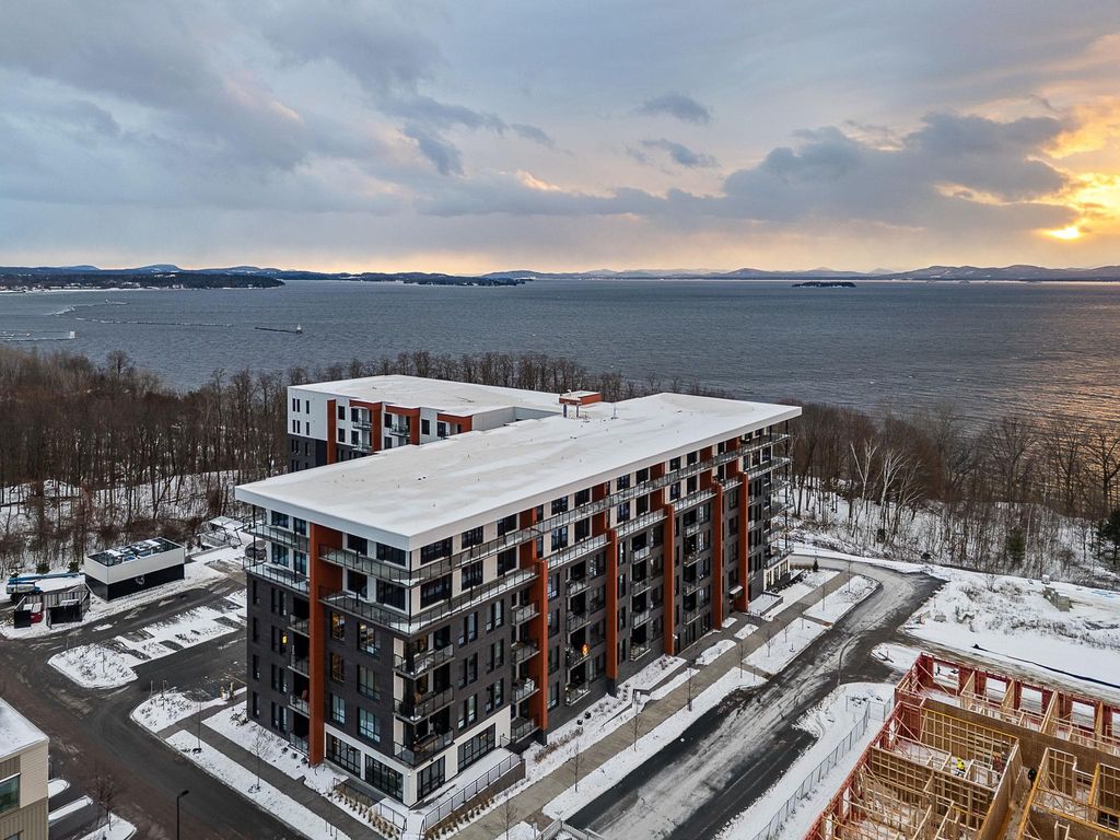 125 Cambrian Way Unit 619, Burlington, VT 05401