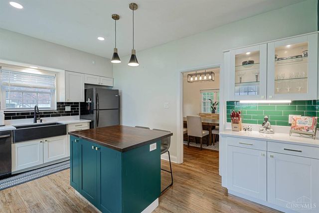 2003 Crane Avenue, Cincinnati, OH 45207