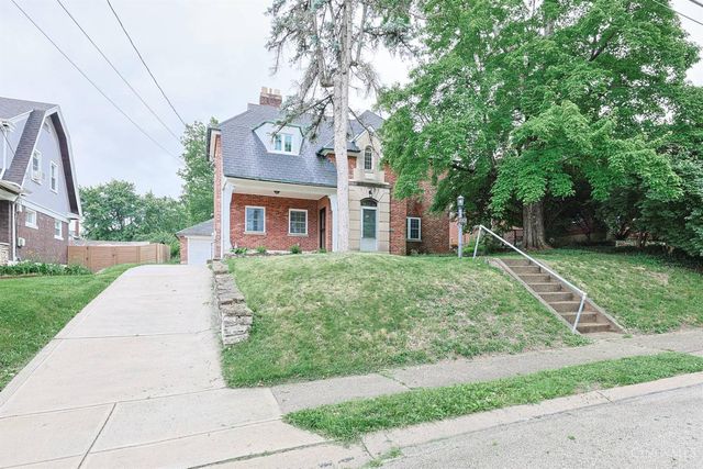 2003 Crane Avenue, Cincinnati, OH 45207