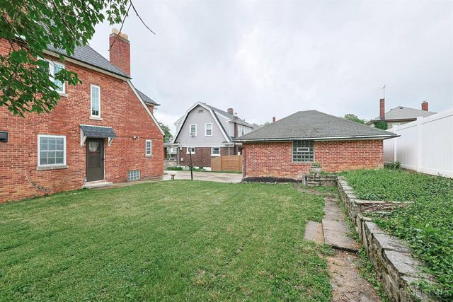2003 Crane Avenue, Cincinnati, OH 45207