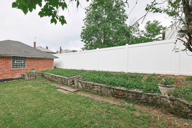 2003 Crane Avenue, Cincinnati, OH 45207