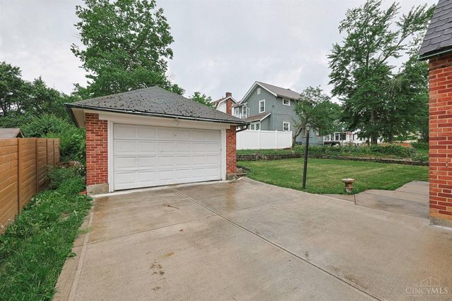 2003 Crane Avenue, Cincinnati, OH 45207
