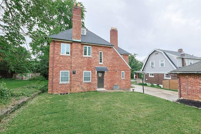 2003 Crane Avenue, Cincinnati, OH 45207