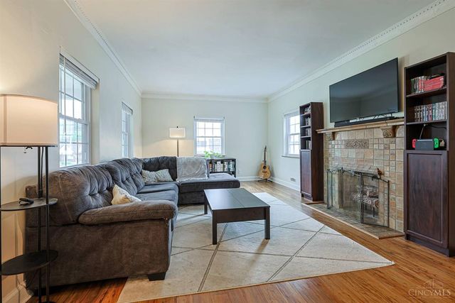 2003 Crane Avenue, Cincinnati, OH 45207