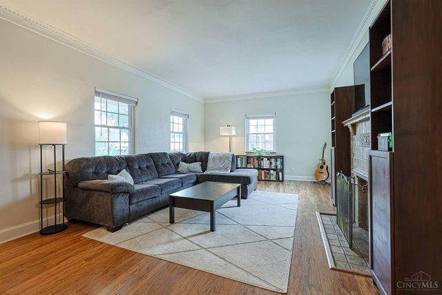 2003 Crane Avenue, Cincinnati, OH 45207